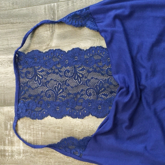 Express Tank top - Picture 2 of 3